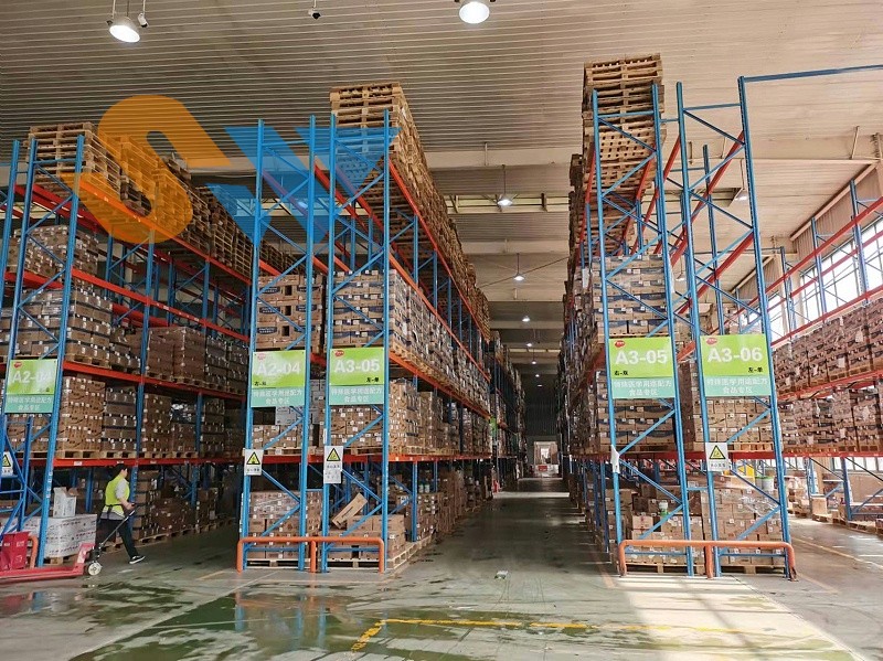 庫專用貨架新趨勢：智能化與定制化并行